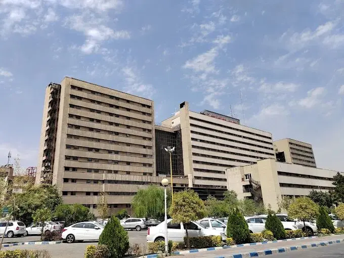 راهنمایی کامل برای انتخاب هتل های نزدیک بیمارستان بقیه الله تهران
