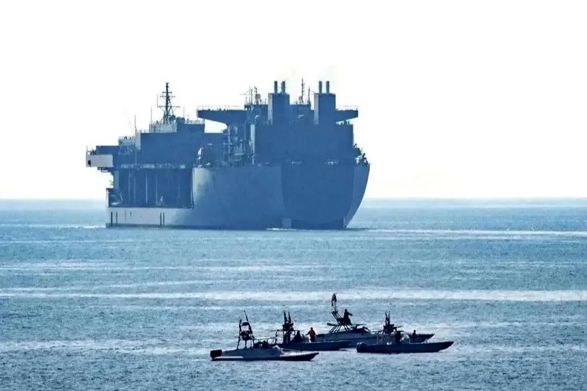 خبر فوری؛ تنش میان ایران و امریکا بالا گرفت | هشدار آمریکا به کشتی‌های تنگه هرمز: از آب‌های ایران دور شوید