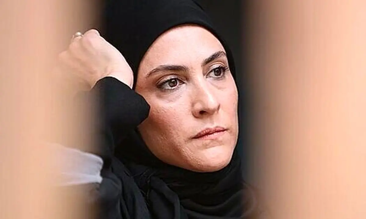 ویشکا آسایش سیاه‌پوش شد