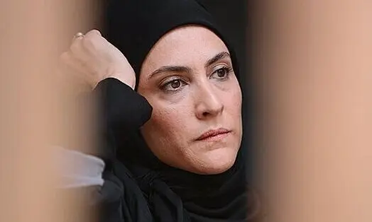 ویشکا آسایش سیاه‌پوش شد
