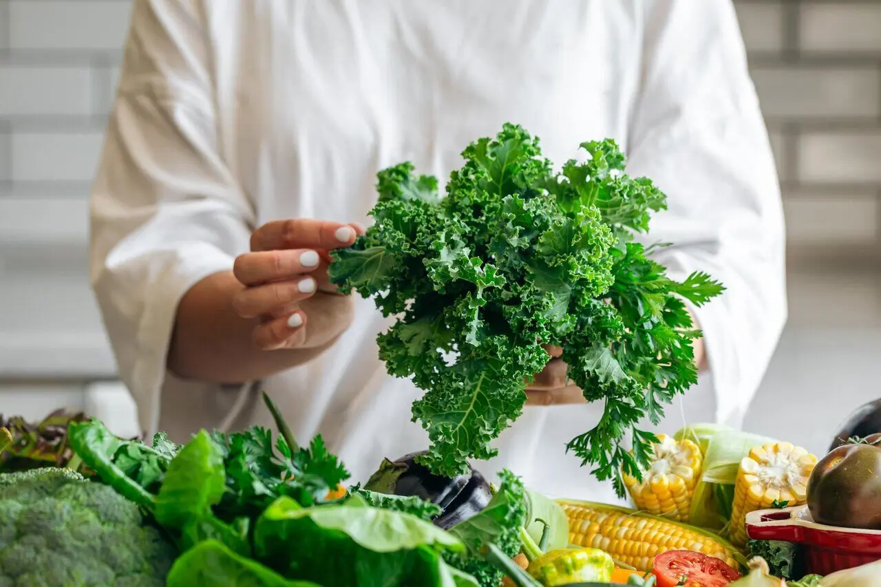 یک کیلو سبزی برای چند نفر است ؟ + اندازه سبزی برای قورمه ، آش ، کوکو و ...
