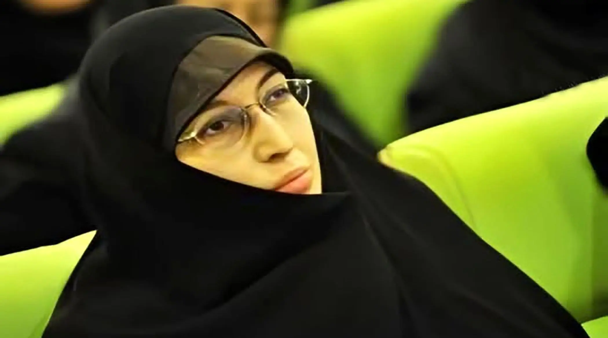 بیوگرافی شهیده زهرا حداد عادل، همسر رهبر انقلاب |  متخصص رسانه اما به دور از حاشیه