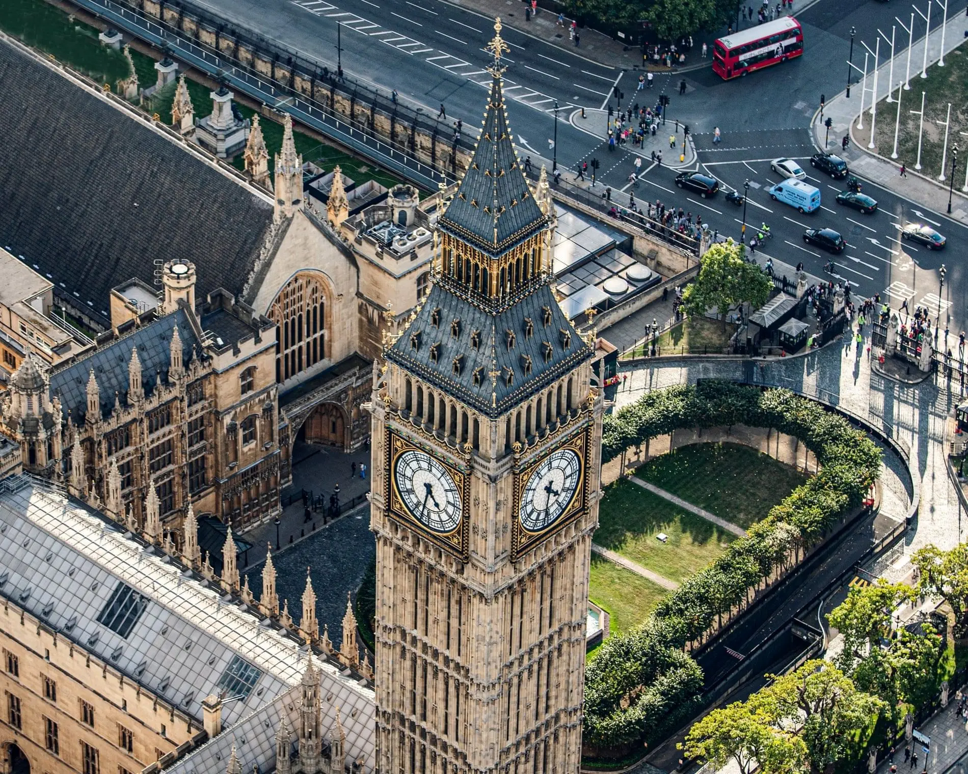 سقوط بریتانیا و آمریکا به پایین‌ترین رتبه‌های خود در شاخص جهانی فساد