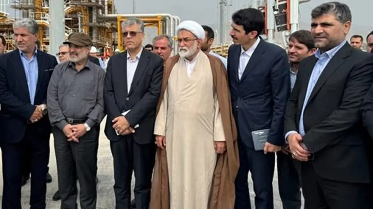 بازدید اعضای کمیسیون انرژی مجلس از فاز ۱۴ پارس جنوبی
