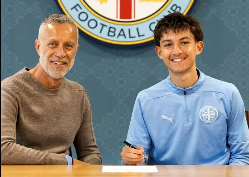 بیوگرافی کاویان رحمانی: ستاره جوان ایرانی‌الاصل در آسمان فوتبال استرالیا