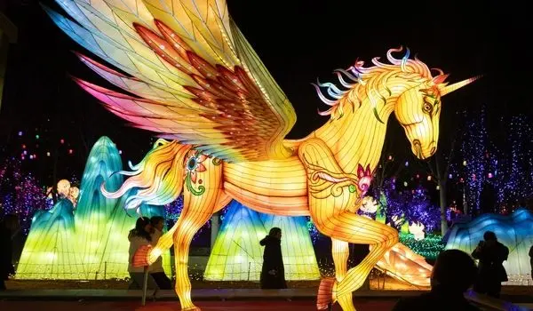 امید پکن به رونق اقتصادی با آغاز بزرگ‌ترین مهاجرت سالانه جهان در سال نو قمری