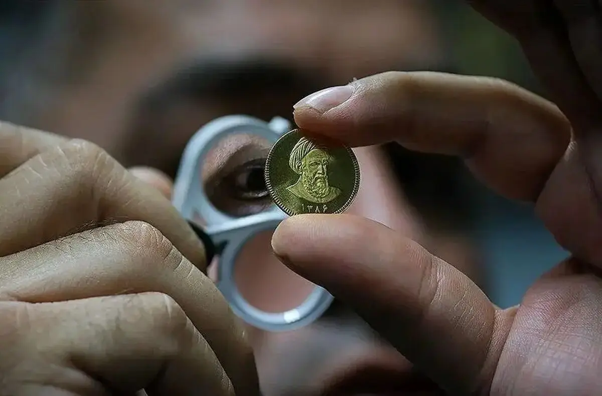 کاهش قیمت دلار و طلا؛ بازار تا کجا می‌ریزد؟
