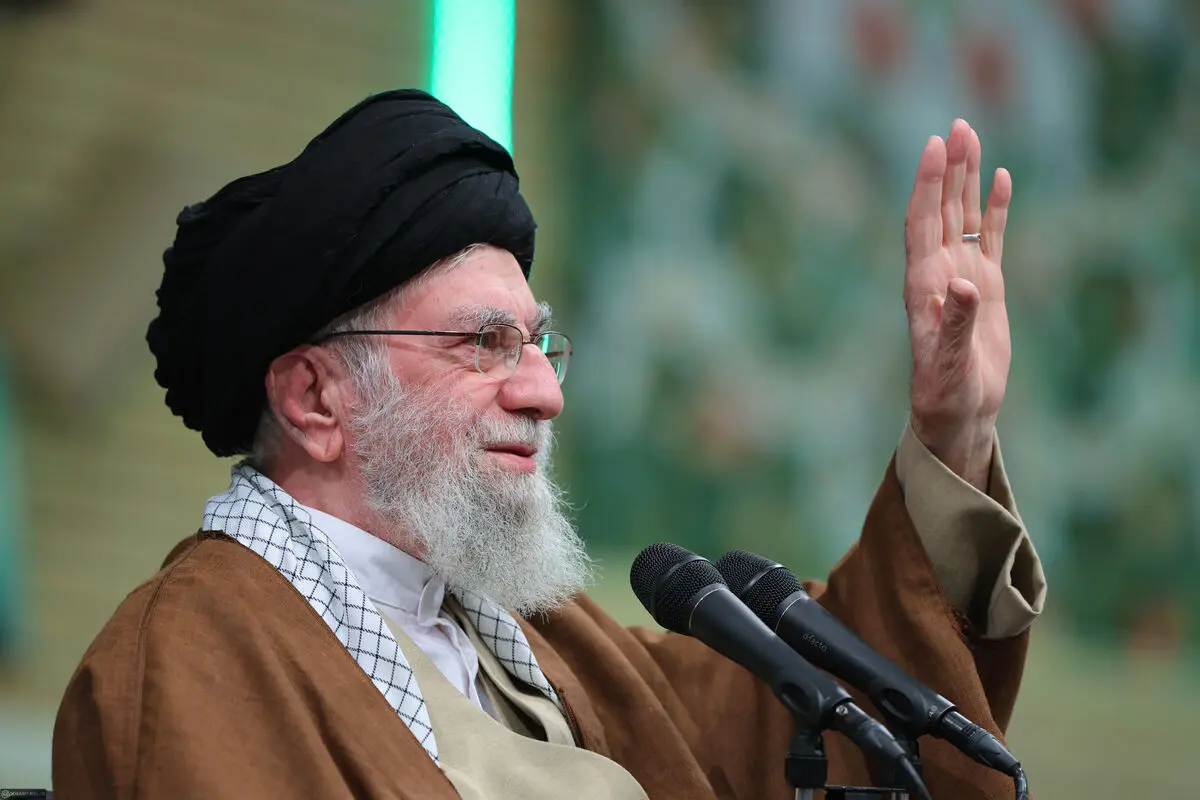 دیدار مداحان اهل‌بیت علیهم‌السلام با رهبر انقلاب
