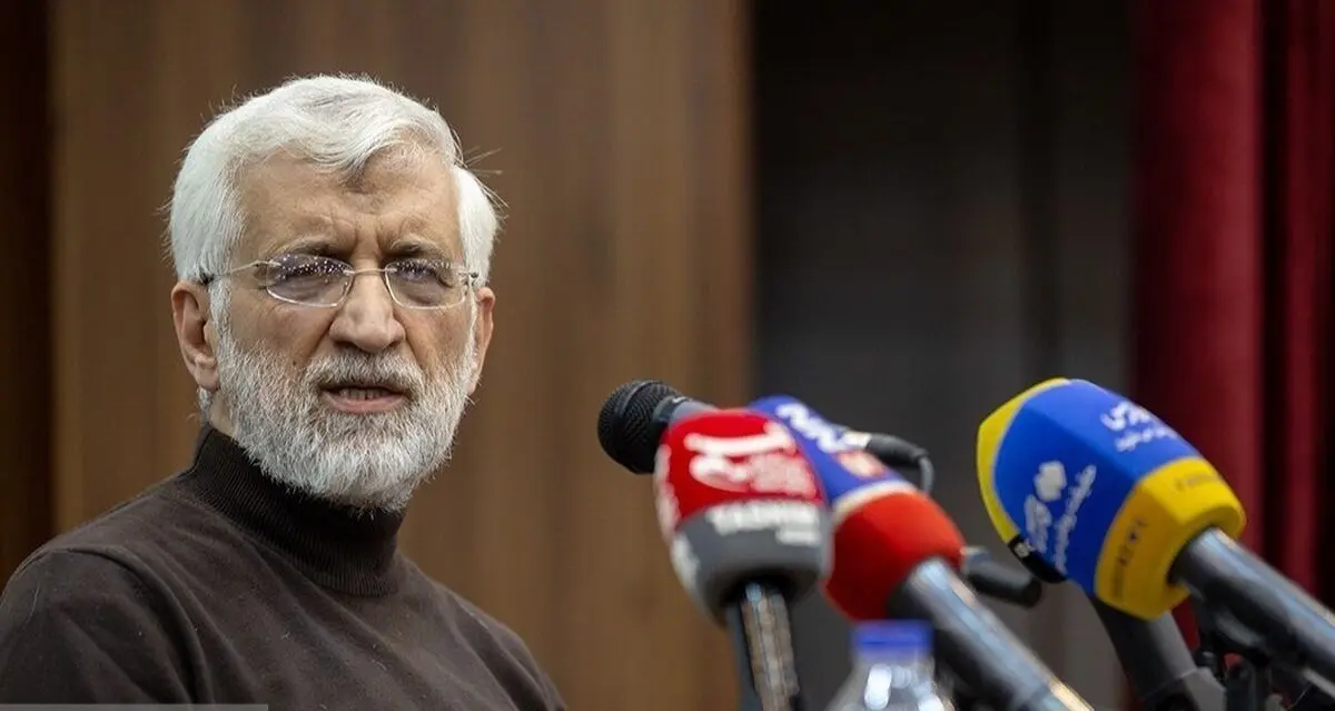 انتقاد تند روزنامه اصولگرا از سکوت جلیلی در برابر حاشیه‌سازی حامیانش؛ توان مدیریت آنها را ندارید؟
