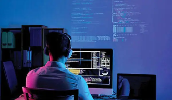 از بیکاری تا تشدید مهاجرت | دردسرهای قطع اینترنت برای فریلنسرهای ایرانی