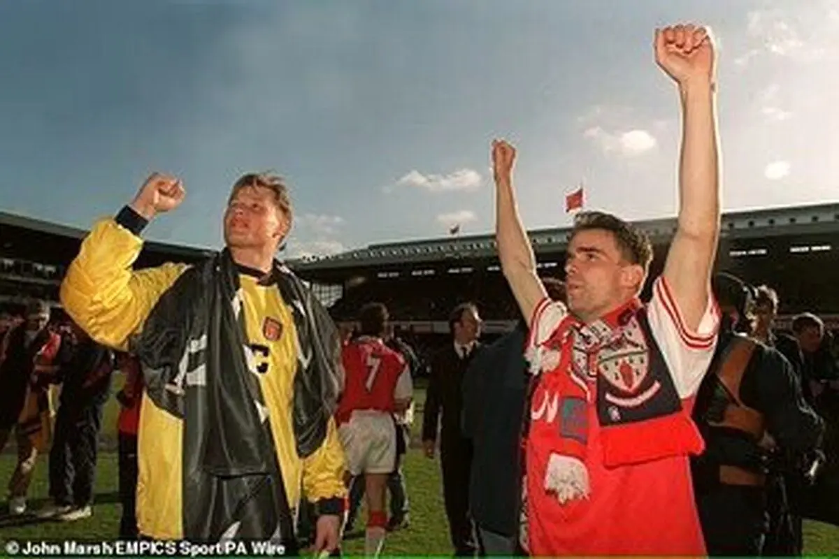 مرگ مشکوک دروازه‌بان آرسنال و یوونتوس در تصاف خودرو با قطار + تصویر
