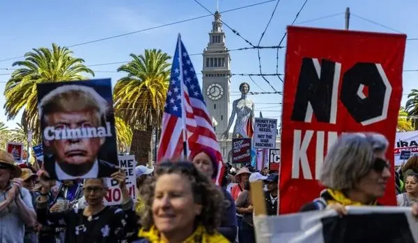 داستان تظاهرات «نه به پادشاه» در امریکا و اروپا چیست؟