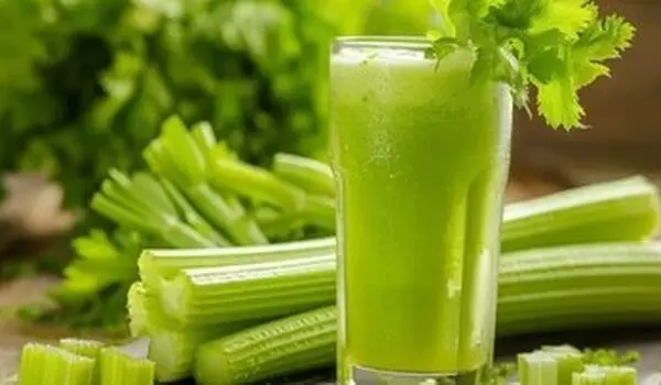 آیا آب کرفس برای سم‌زدایی کبد معجزه می‌کند؟