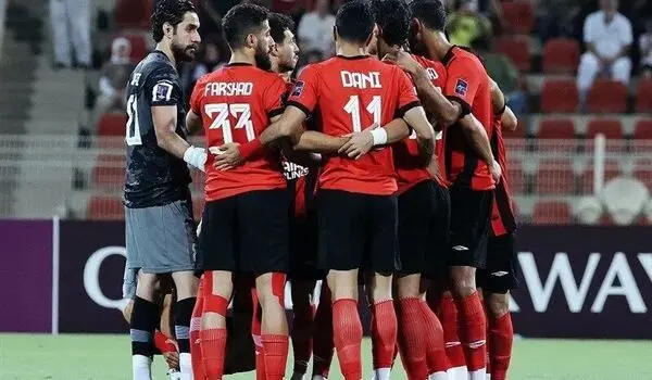 سفر مستقیم تراکتور به عمان منتفی شد؛ پرواز از استانبول به مقصد مسقط!