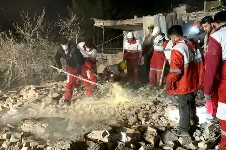 سه کودک و دو مادر در میان ۱۱ شهید حمله موشکی محلات