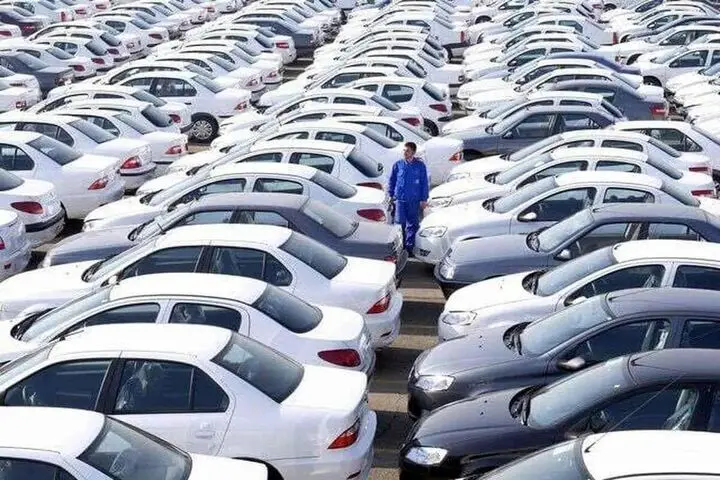قیمت برخی از خودروهای کارکرده در روز پنجشنبه ۱۲ تیر ۱۴۰۴
