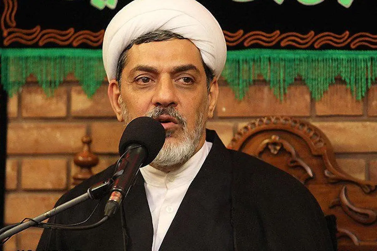 اعتراض روحانی مشهور به شدت گرانی‌ها: این حماقت طبیعی است!
