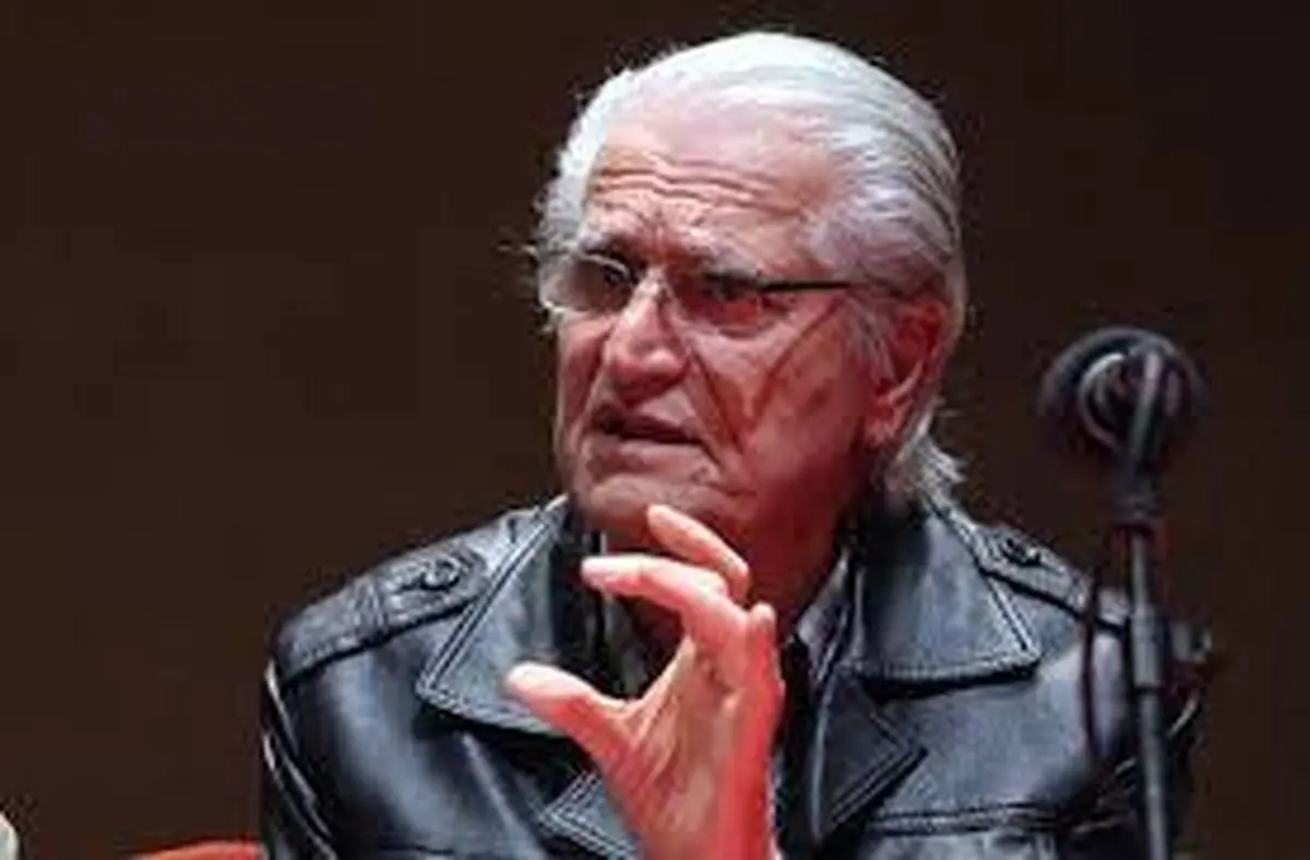 علت فوت احمد پژمان چه بود؟