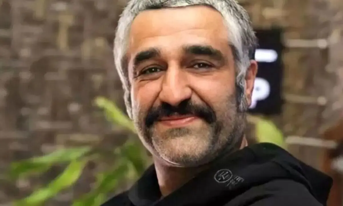 یک دایناسور برای پژمان جمشیدی شر شد
