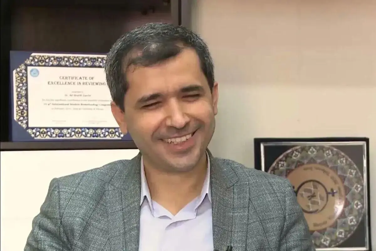 خبرگزاری تسنیم شریفی زارچی را به معاونت در تروریسم متهم کرد
