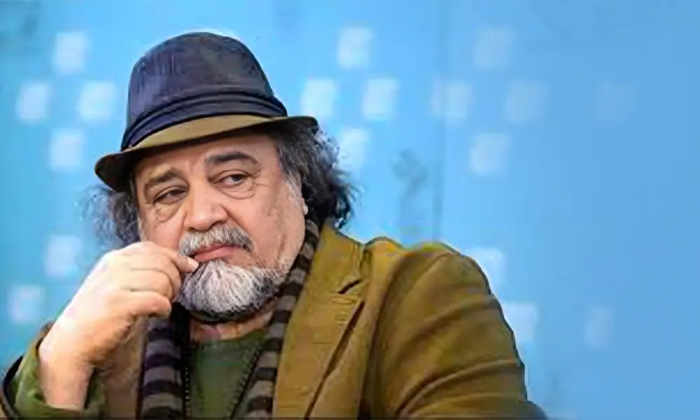 محمدرضا شریفی نیا در برنامه زنده شبکه 3 از همکاری‌اش با رهبر معظم انقلاب پرده برداشت + ویدیو