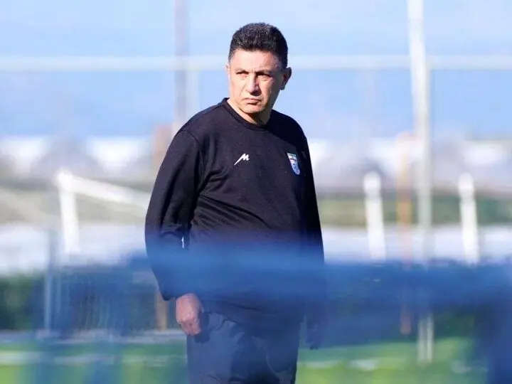 امیر قلعه نویی رکورد شکست