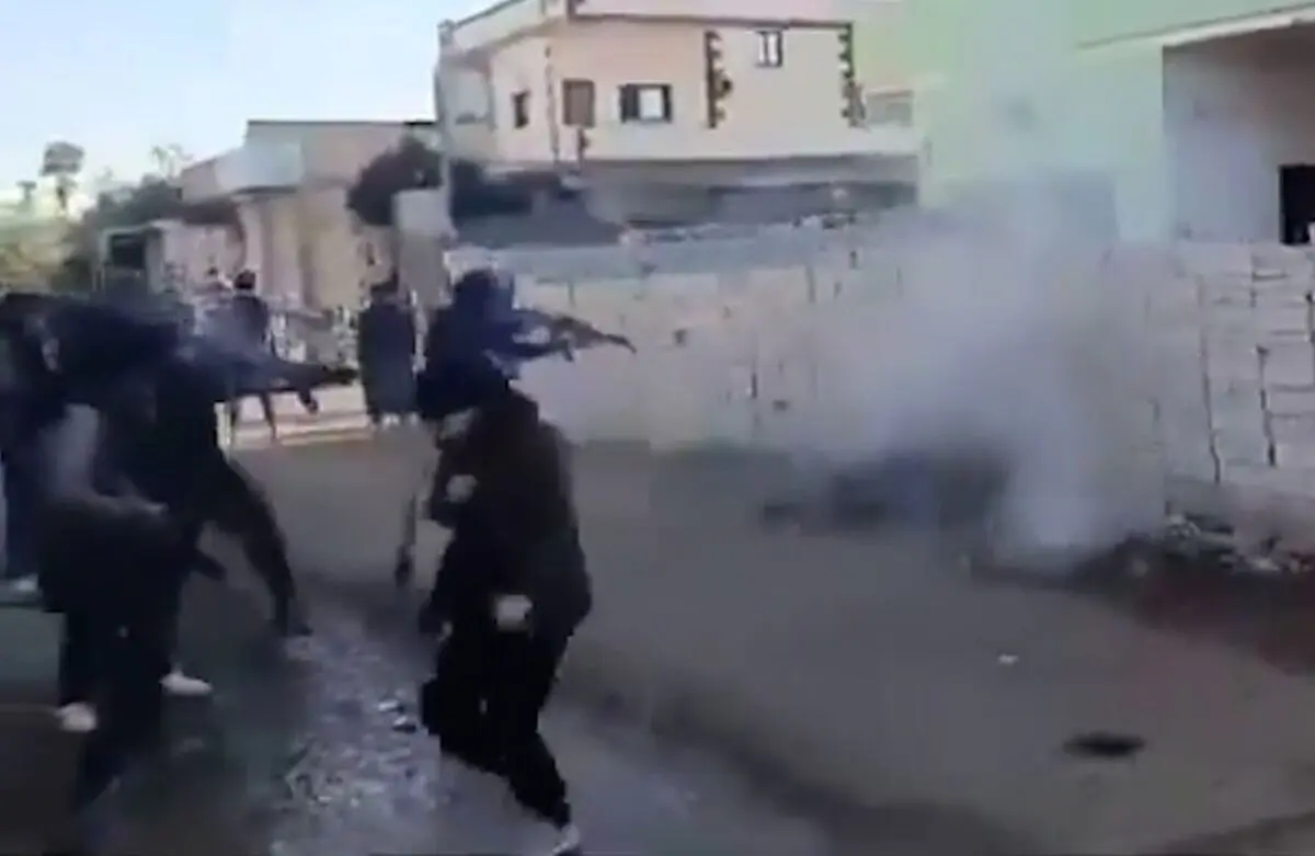 لحظه شلیک تیرخلاص توسط عناصر تحریرالشام +18
