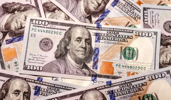 شایعه استعفای رئیس بانک مرکزی اروپا با قیمت ارز چه کرد؟ | دلار در آستانه انتشار صورت‌جلسه فدرال‌ رزرو جان گرفت
