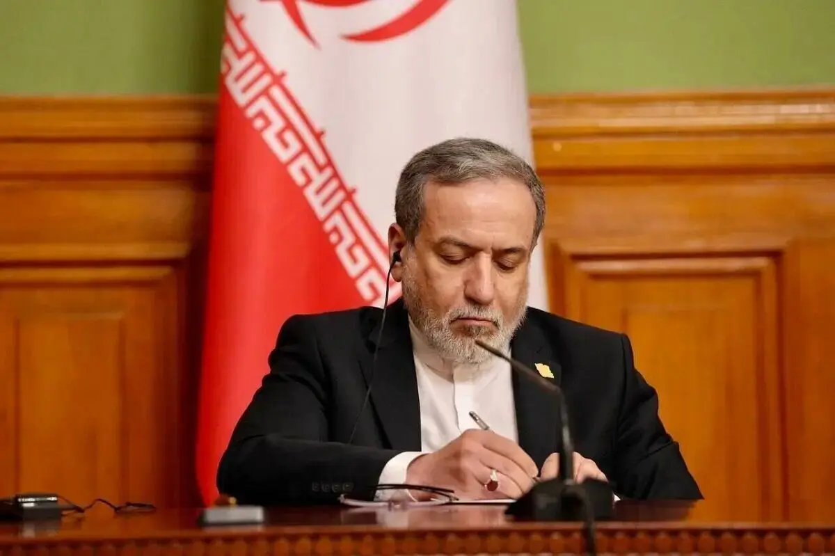 عراقچی: نتانیاهو برای نجات خود، آمریکایی‌ها را قربانی می‌کند