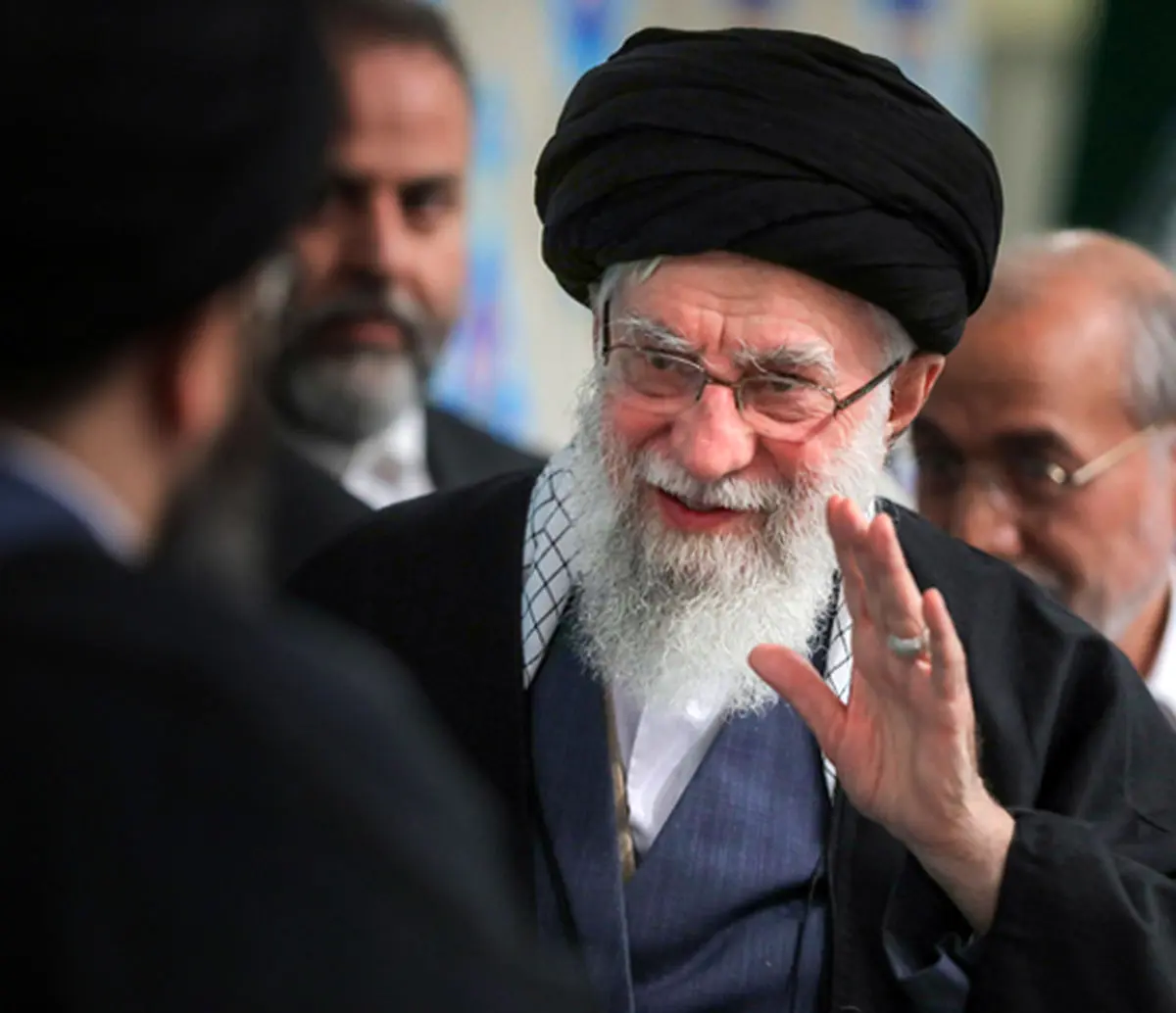  حضرت آیت‌الله العظمی سیدعلی حسینی خامنه‌ای رهبر انقلاب اسلامی به شهادت رسیدند