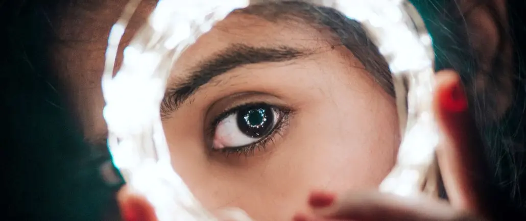 وقتی گفتن داستانمان هزینه‌ساز می‌شود: مرزهای نادیده‌گرفته‌شده در پوشش رسانه‌ای اختلال هویت تجزیه‌ای