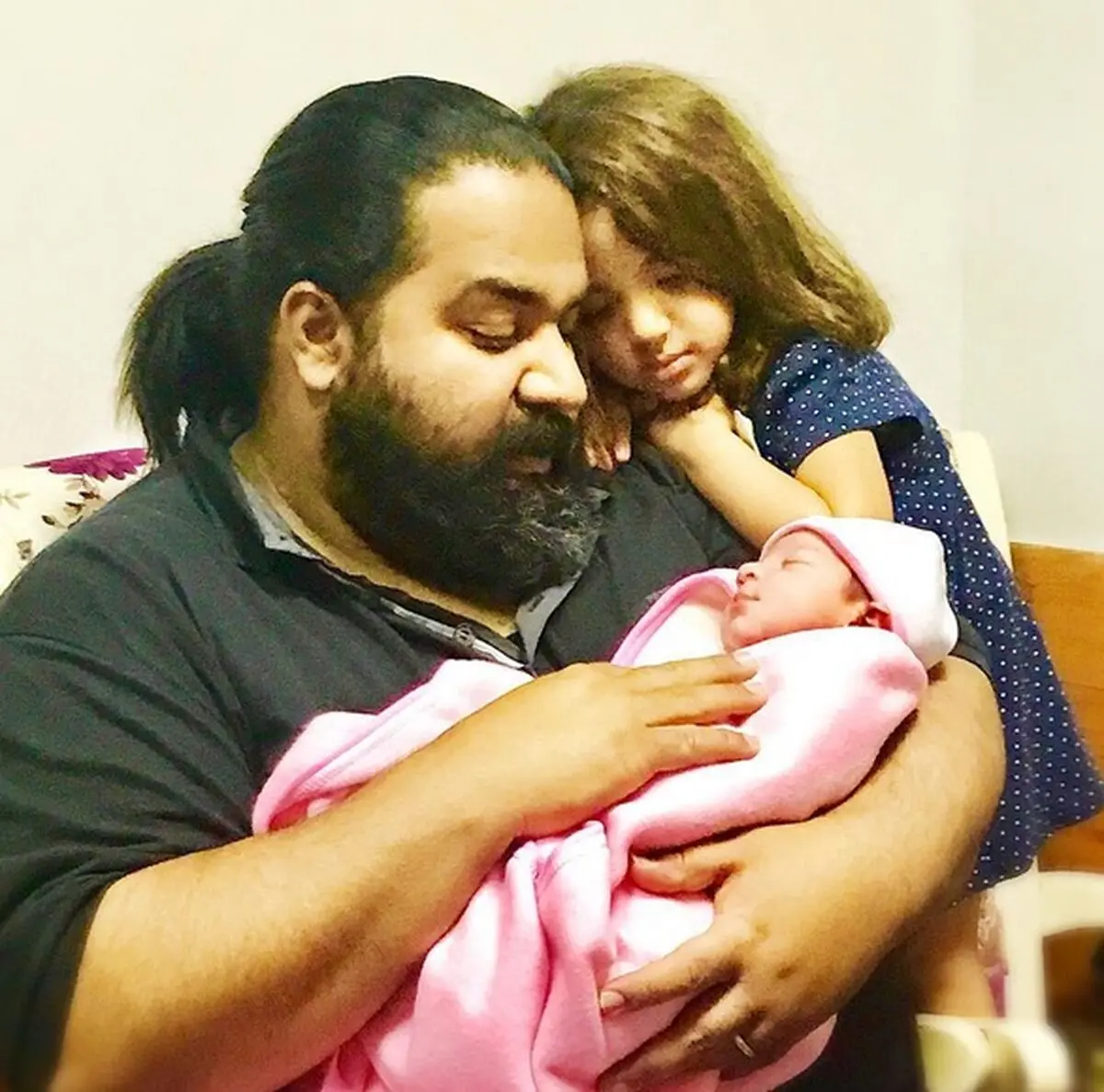 رضا صادقی دوباره پدر شد +تصاویر
