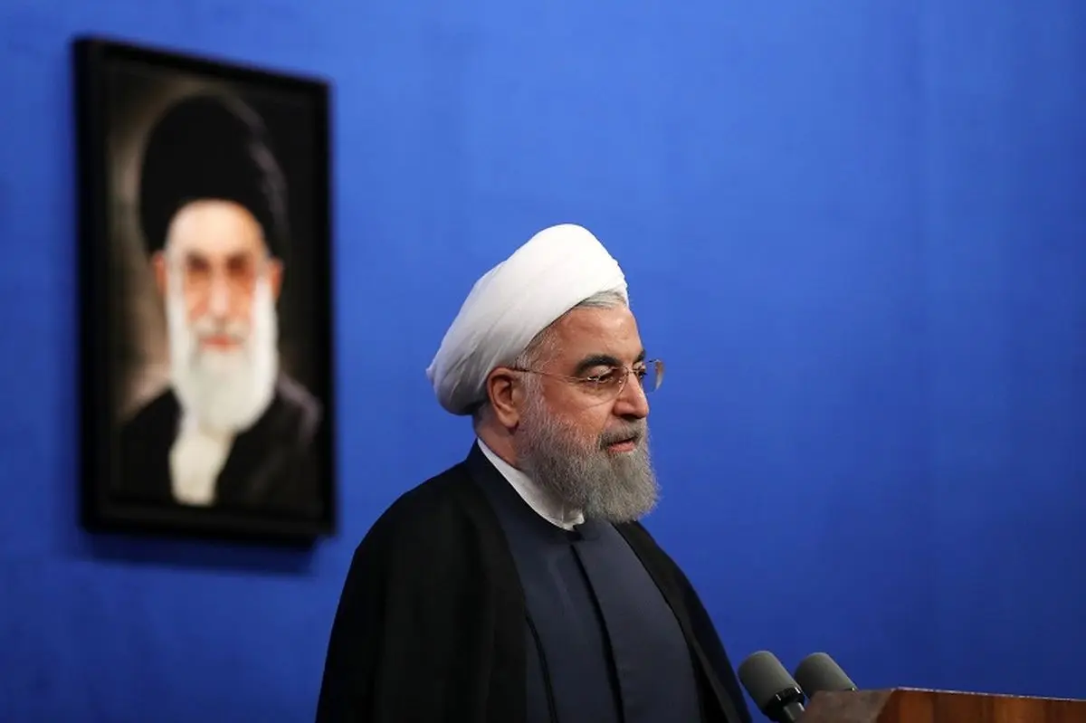 تأکید روحانی بر پیگیری موضوع بیمه والدین شهدا