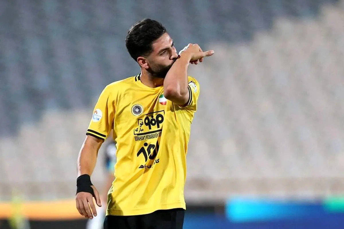 پرسپولیس با چقدر این ستاره را از چنگ استقلال درآورد؟