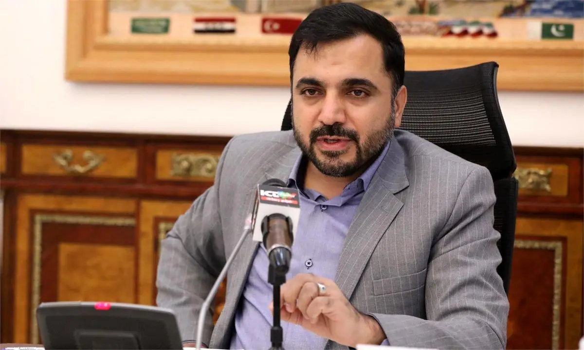 واکنش وزیر ارتباطات به تمسخر پیامرسانهای داخلی توسط عزتالله ضرغامی