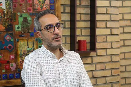 امیرمهدی ژوله: تصویر آن سرباز دست‌وپاداده خیره به روبه‌رو، از جلوی چشمم نمی‌رود