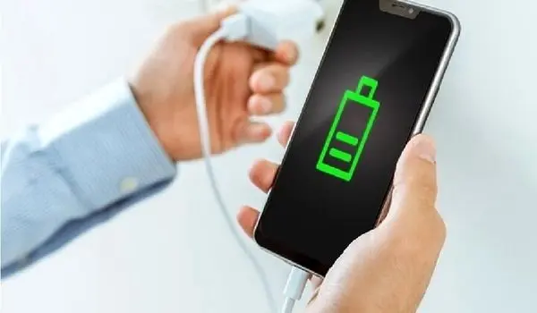 چگونه باتری اصل و تقلبی موبایل را تشخیص دهیم؟