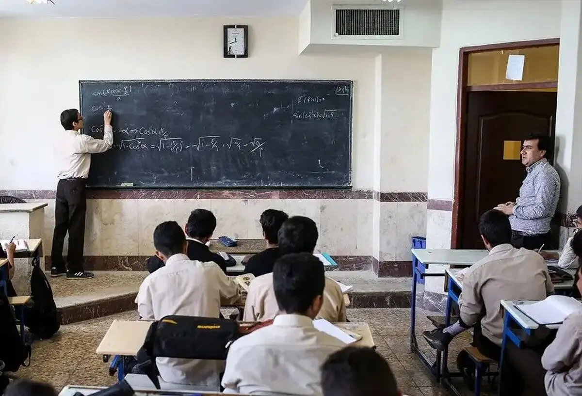 وجود ۸۰۰ مدرسه قدیمی در تهران | ۴۰ درصد رتبه برترهای کنکور تهرانی هستند