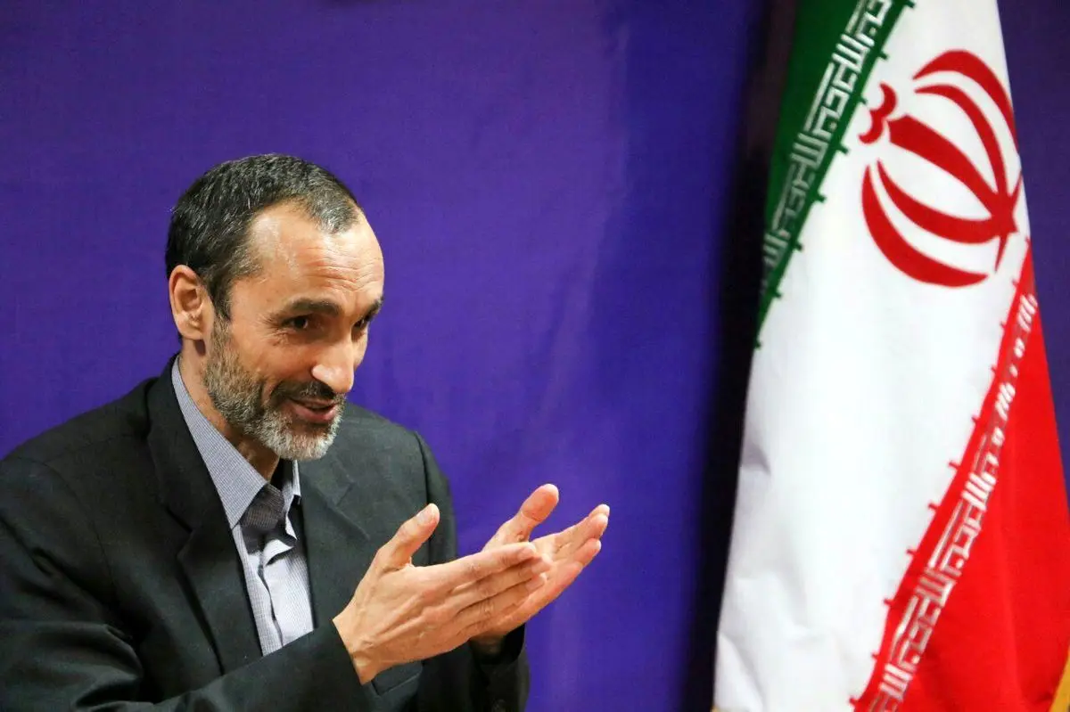 معاون احمدی‌نژاد قصد فرار از کشور را داشت؟