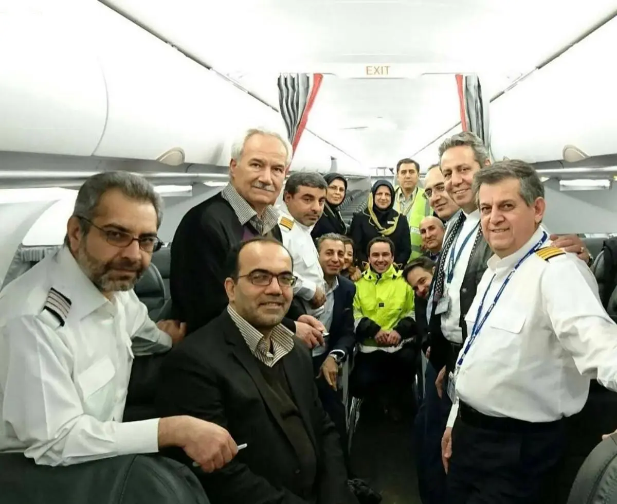 خلبانان و مهمانداران جدیدترین ایرباس ایران