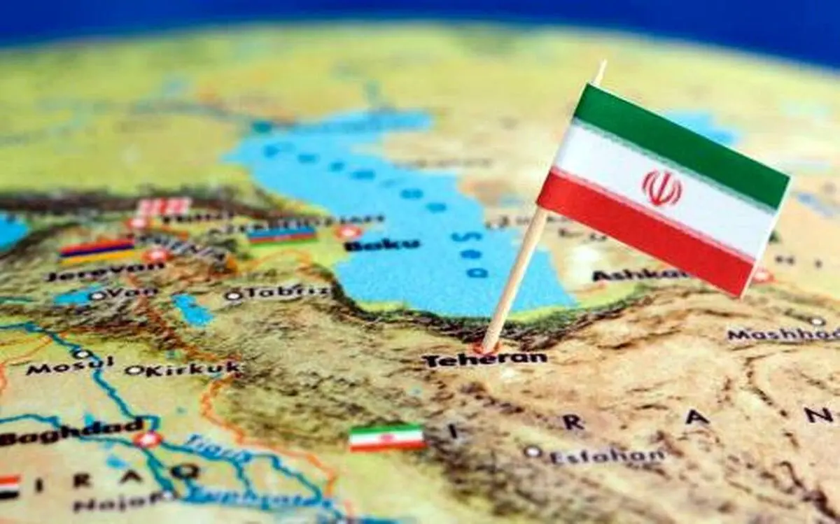 تعامل فعال با شرق و غرب؛ مسیر عبور از انزوای اقتصادی