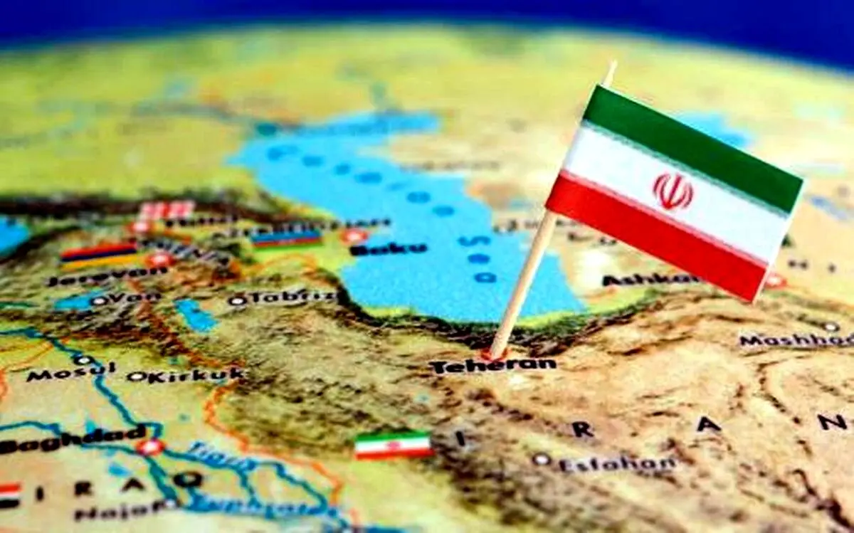 تعامل فعال با شرق و غرب؛ مسیر عبور از انزوای اقتصادی