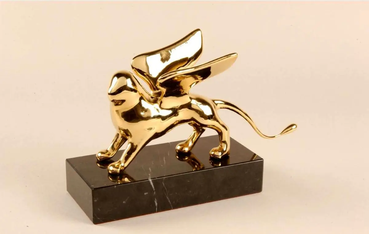 شیر طلای ونیز به «سرزمین آواره‌ها» رسید