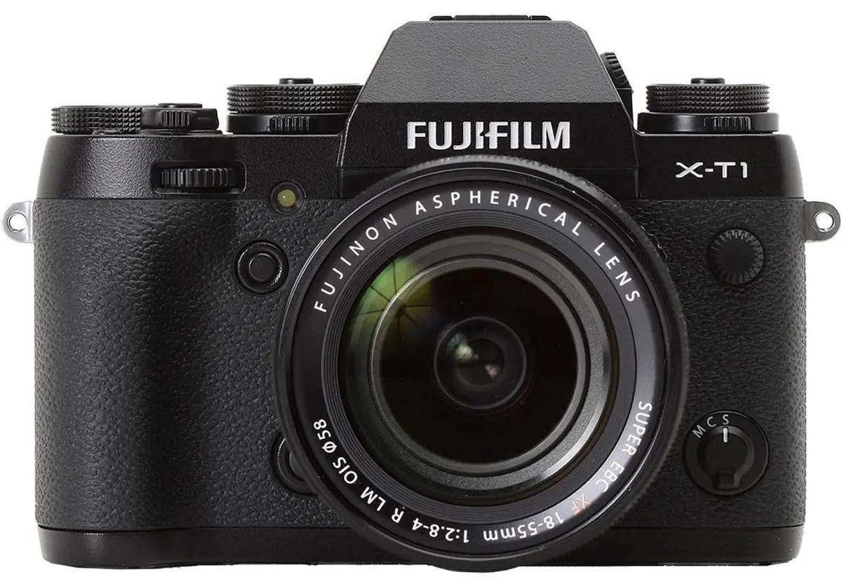 فوجی فیلم از دوربین میرولس X-S10 رونمایی کرد