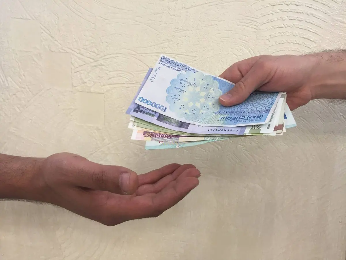 جامعه هدف کمک معیشتی دقیقا چه کسانی هستند؟