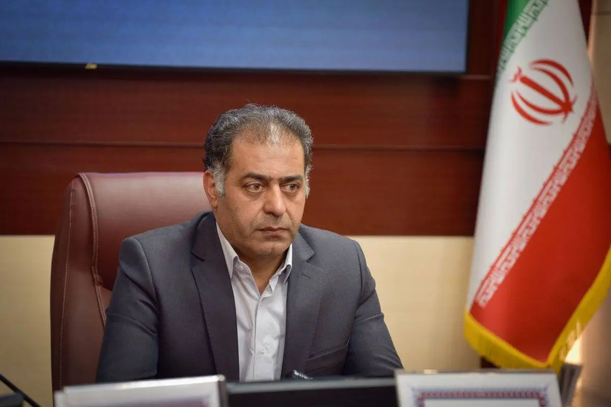 تأکید مدیرعامل بانک مهر ایران بر جلب رضایت مشتريان