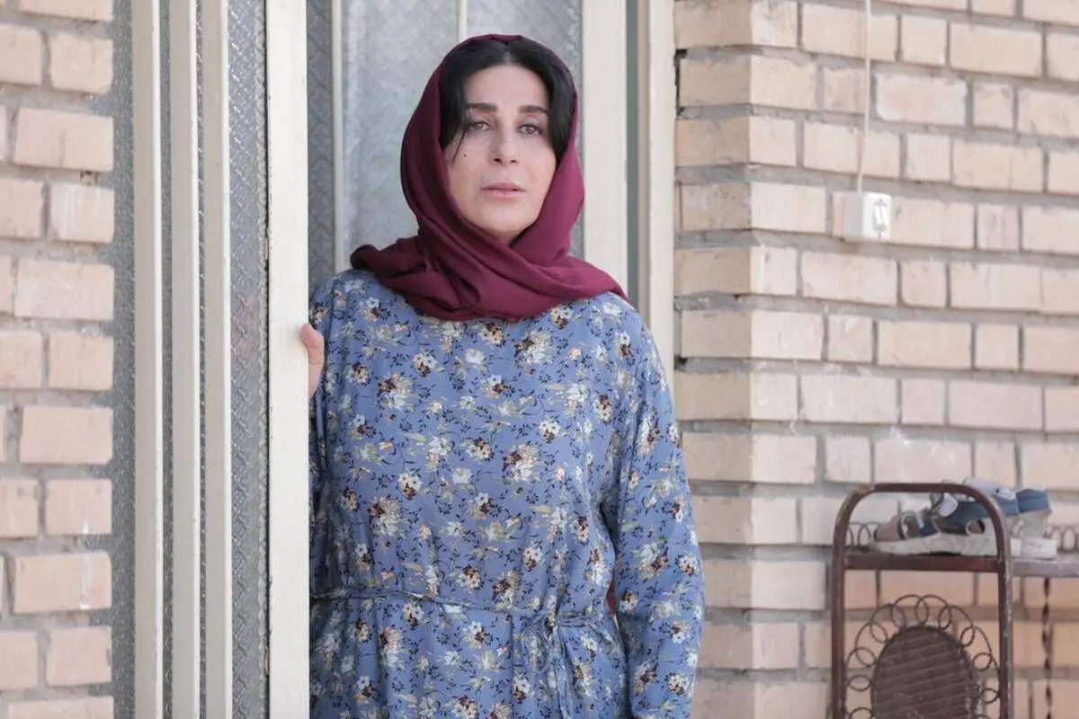 جشنواره در میانه راه به آبادان و روشن رسید