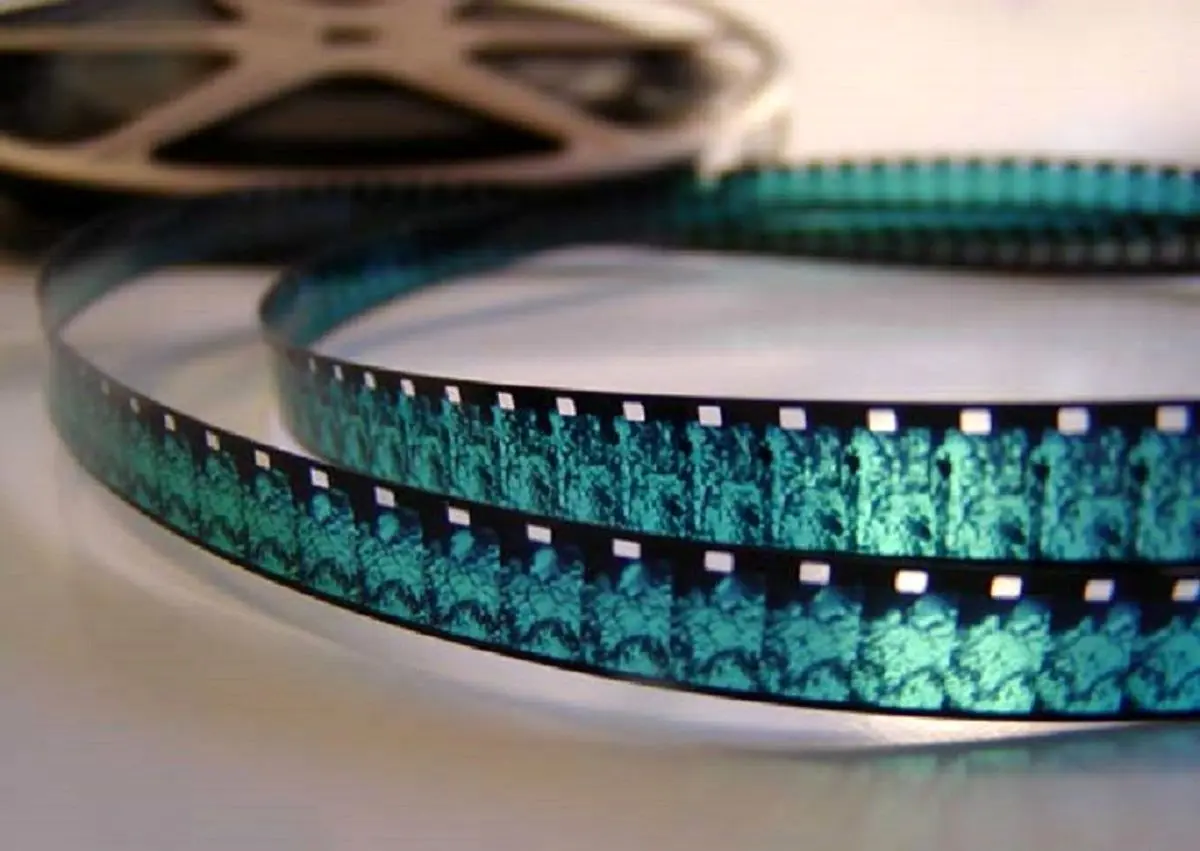 بیش از ۳۰۰ فیلم‌ سینمایی در صف اکران