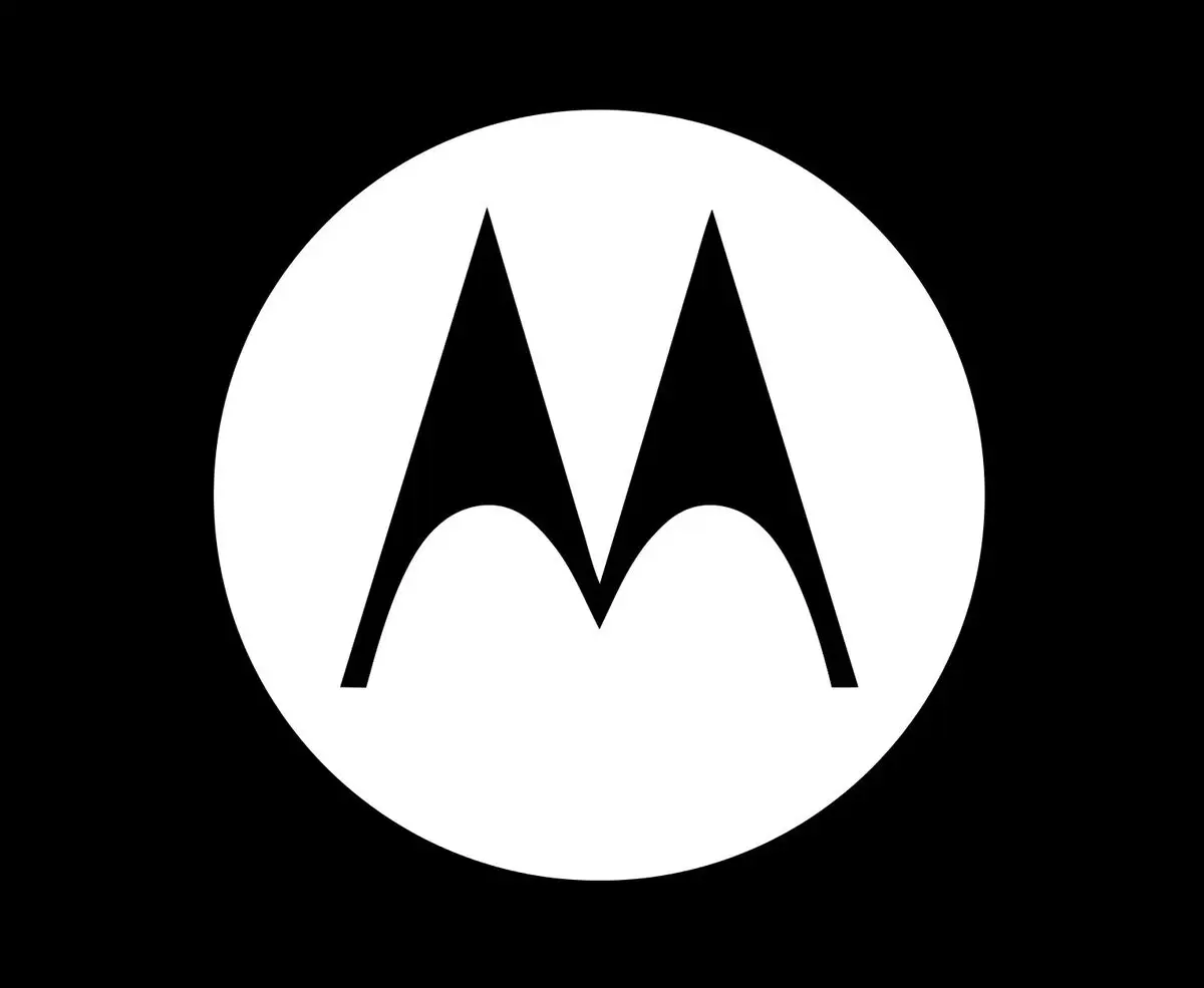 گوشی موتورولا Moto E6i با اندروید Go معرفی شد