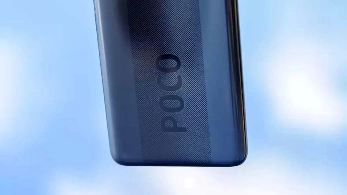 انفجار گوشی پوکو در حال شارژ!